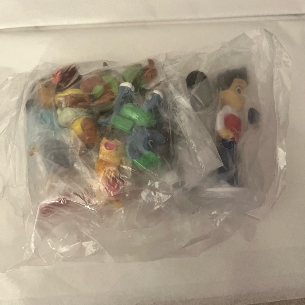 🐾New🐾Paw Patrol Action Figures 12 piece set🐾 - Picture 8 of 8